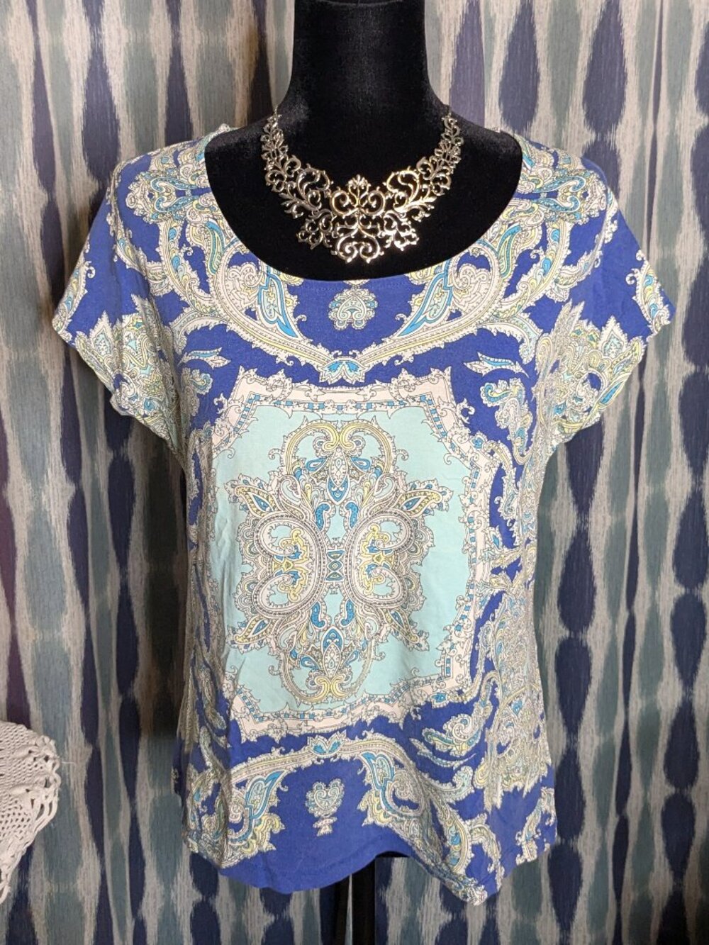 Chico's Blue Aqua Paisley Short Sleeve Tee Size 1 M - Picture 1 of 4